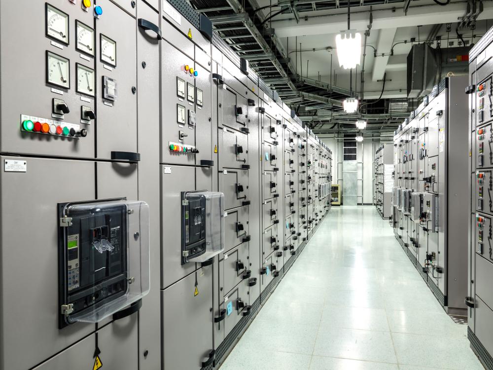 خدمات الهندسة والتركيب